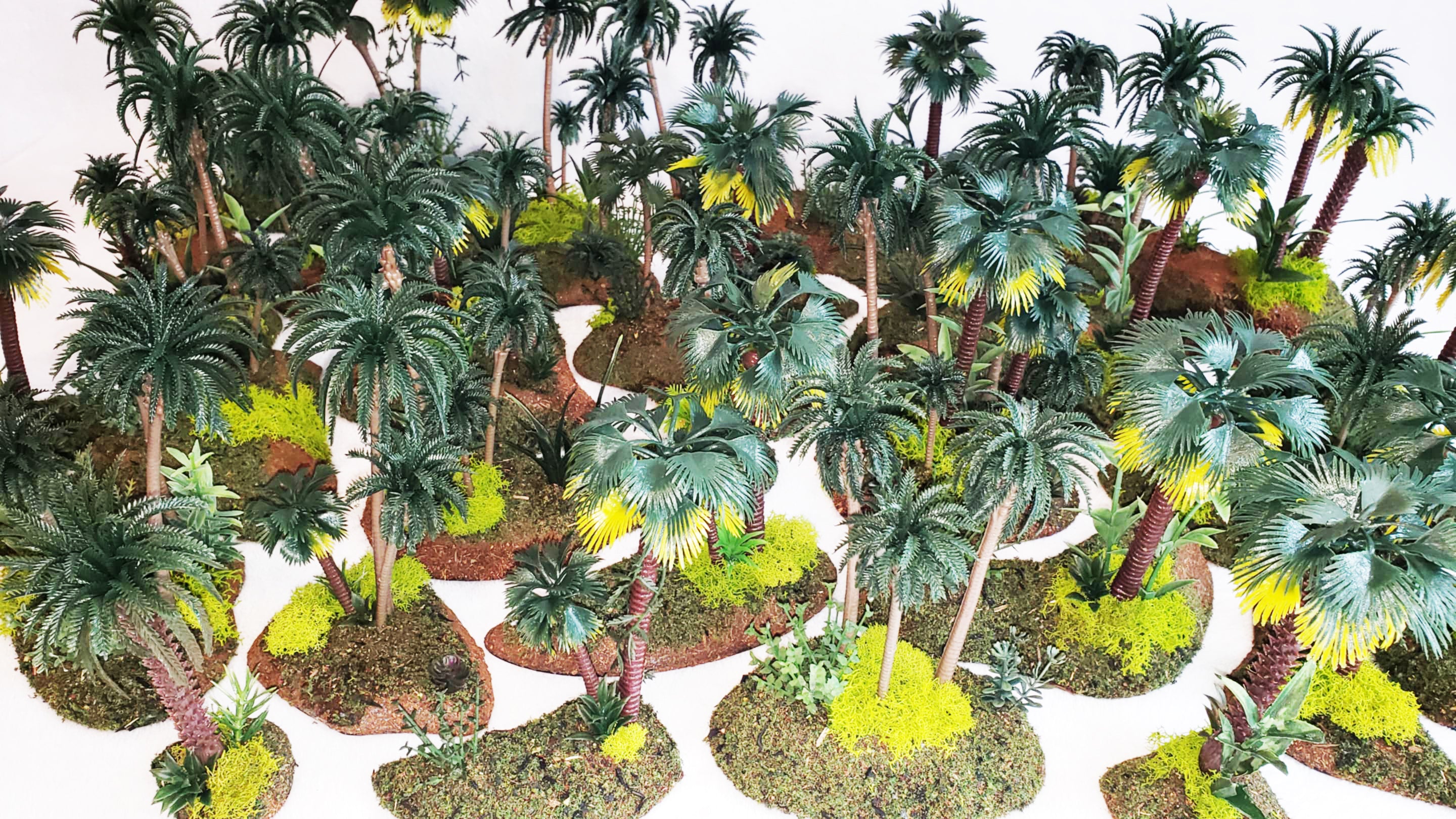 23-Piece Handcrafted Jungle Terrain Set – 28mm+ Wargaming Scenery