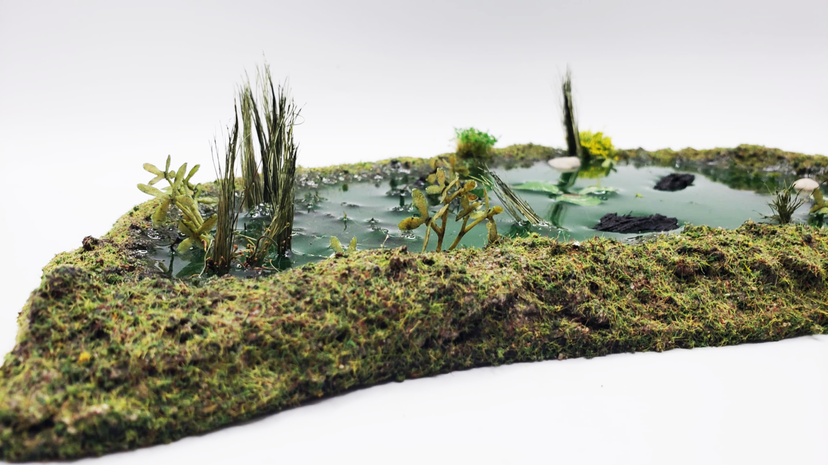 28mm Reeded Marsh / Green Pond — Hand-Made Water Feature