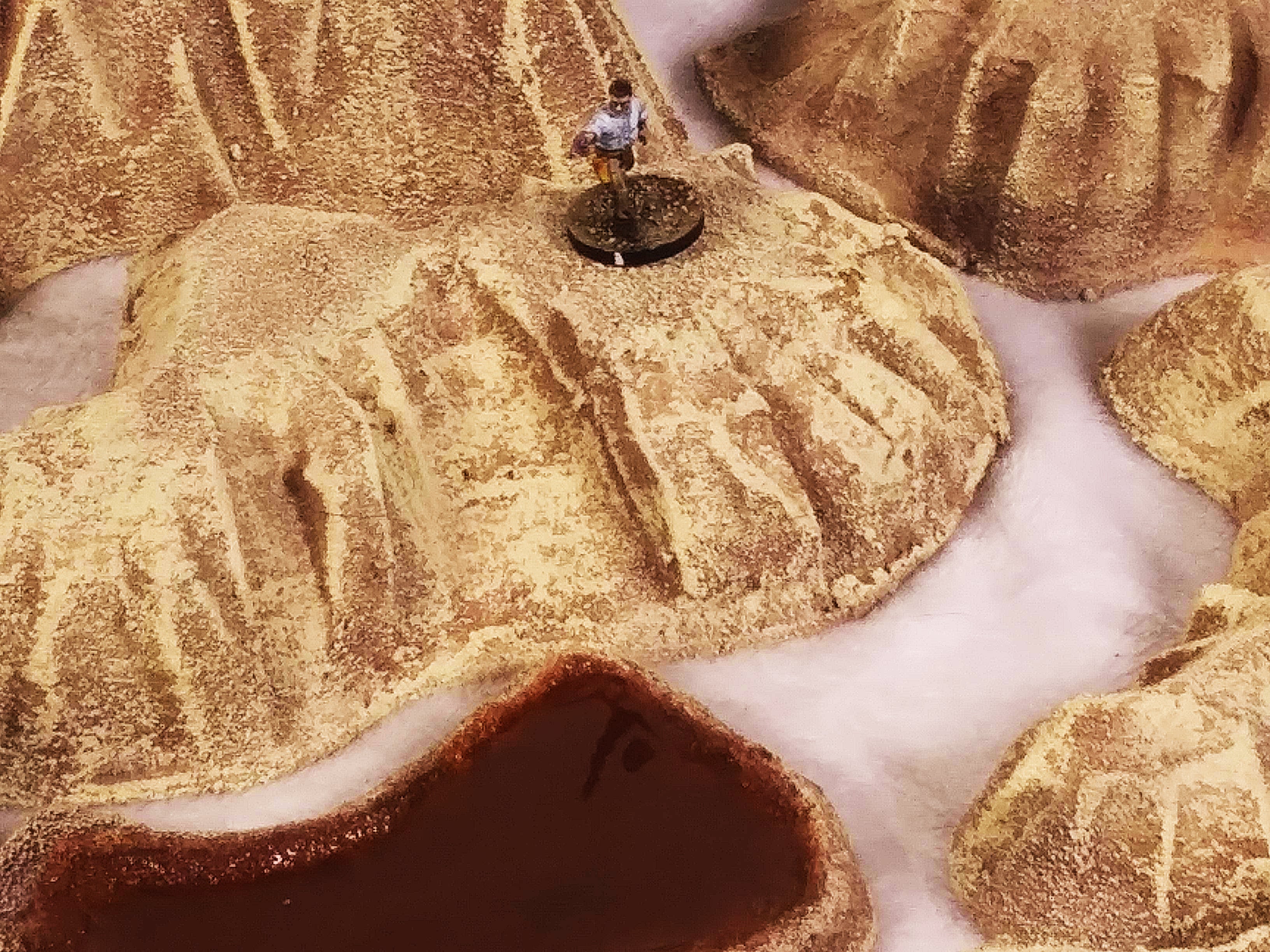 16-Piece Handcrafted Desert Terrain Set – Rocky Outcrops & Wasteland Scenery