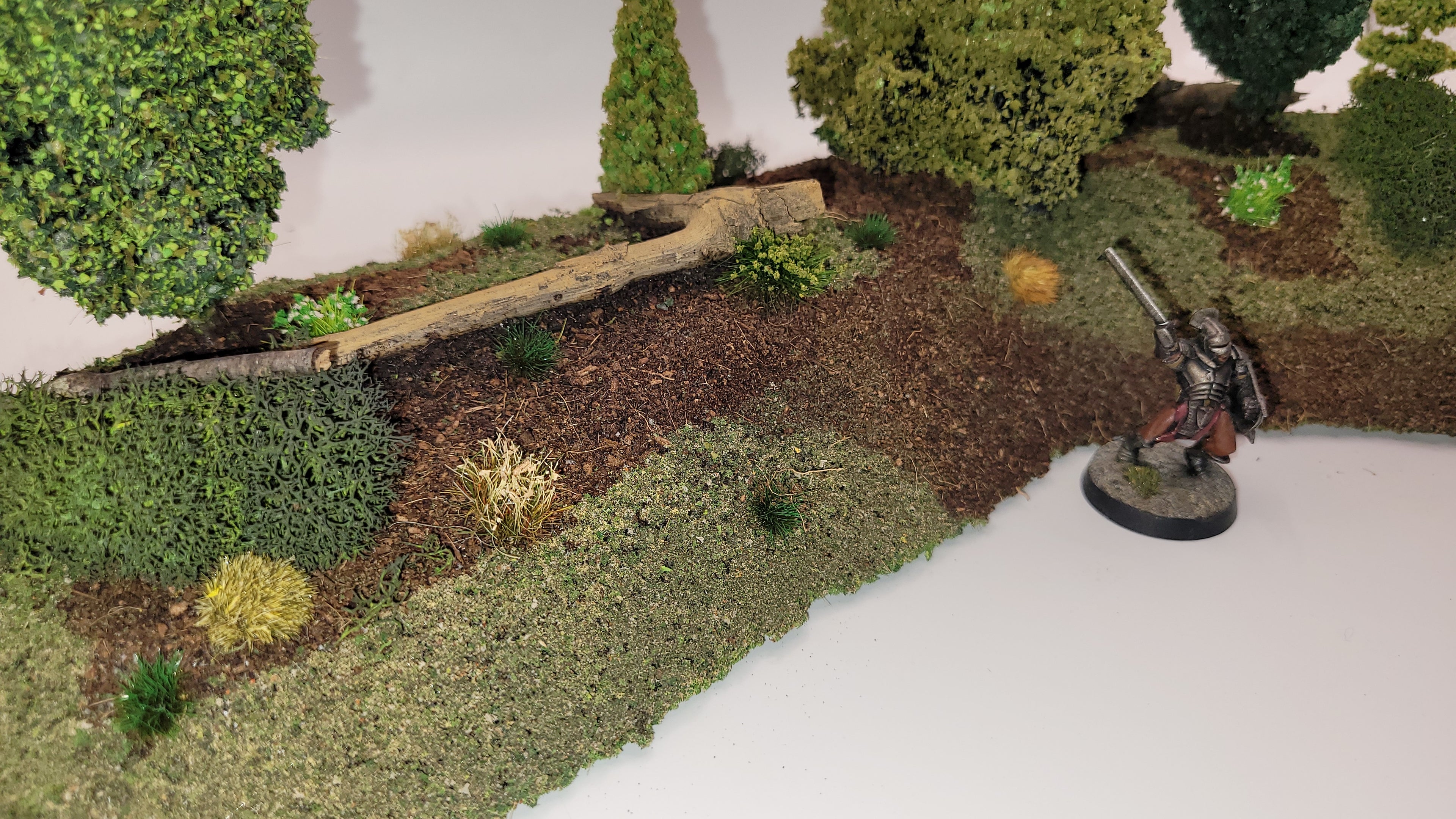15-Piece Modular Pine Forest Terrain Set – 28mm Wargaming Scenery