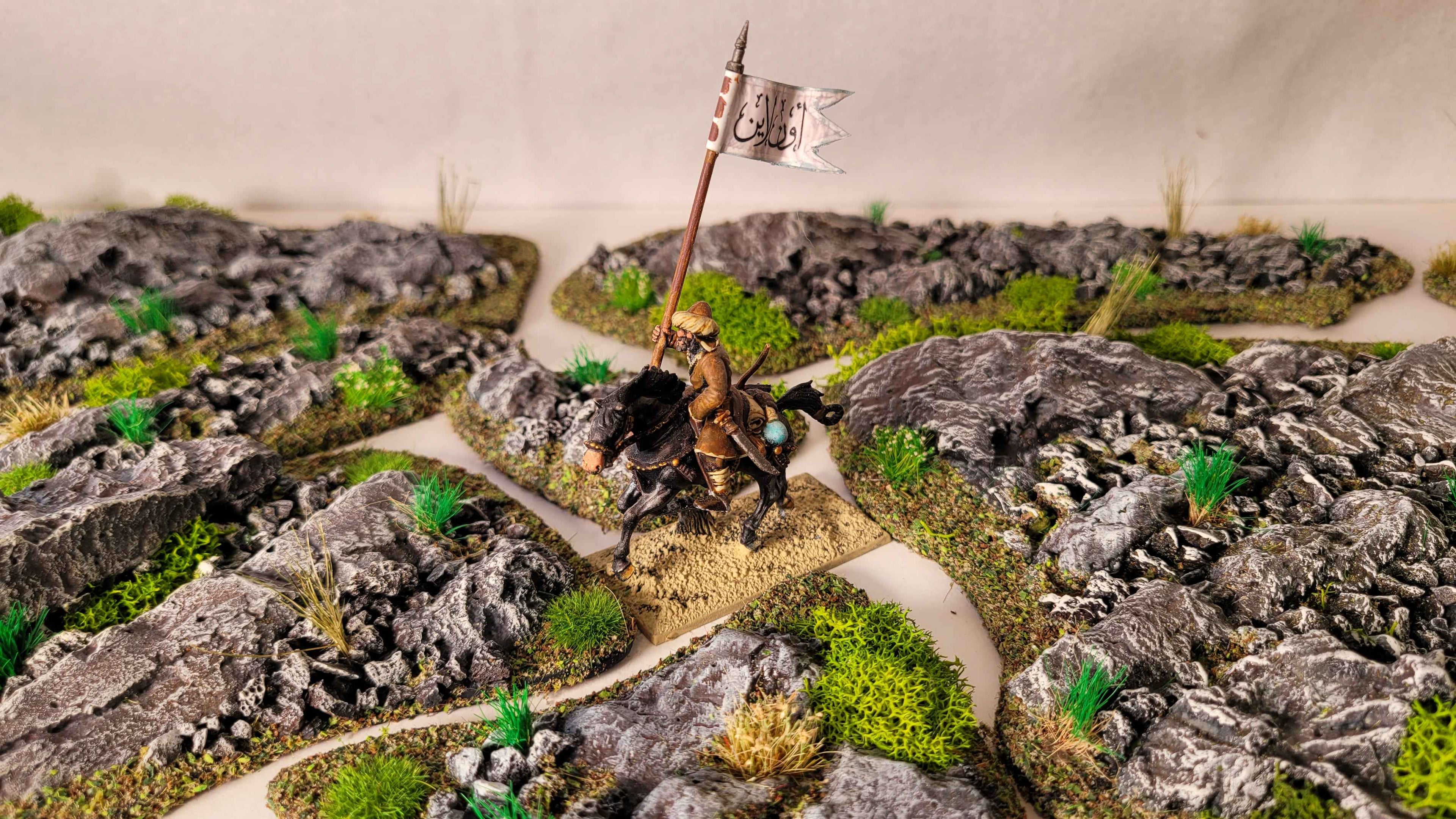 Rocky Grounds - Modular Rough Terrain Set for 28mm Tabletop Gaming - 10 Piece Scatter Terrain Collection