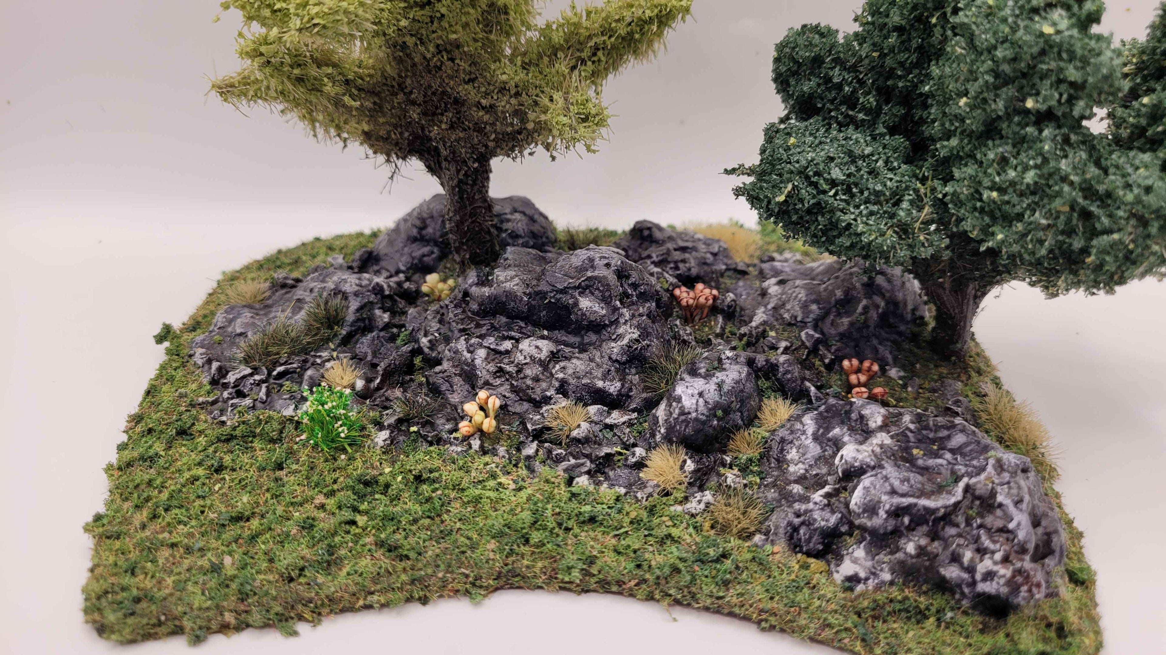 Rocky Highlands Modular Terrain Set | 5piece 28mm Wargaming Scatter Terrain with Trees Ships Free