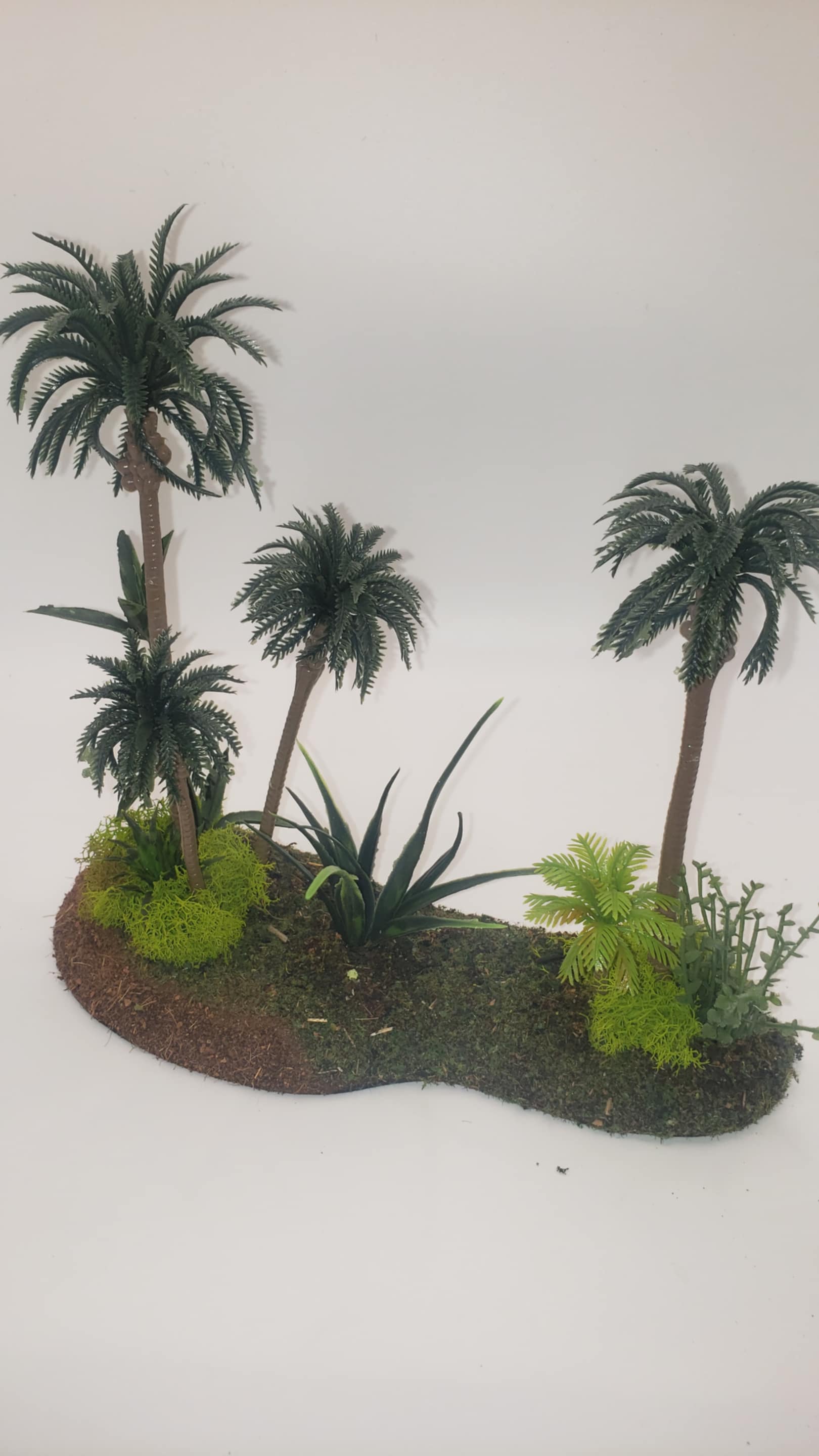 23-Piece Handcrafted Jungle Terrain Set – 28mm+ Wargaming Scenery