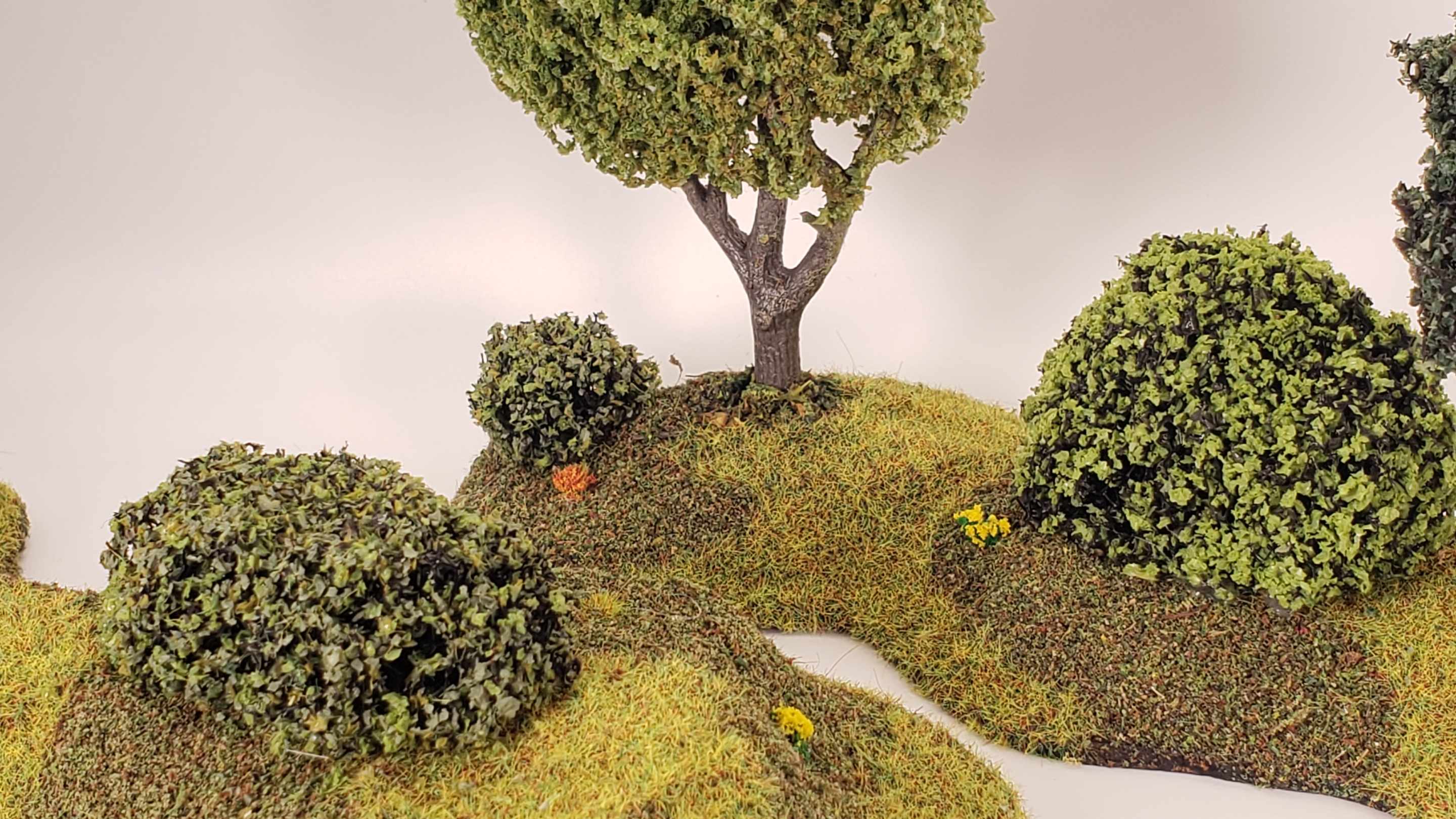 10 Piece Handcrafted Forest & Hill Terrain Set – 28mm Wargaming Scenery