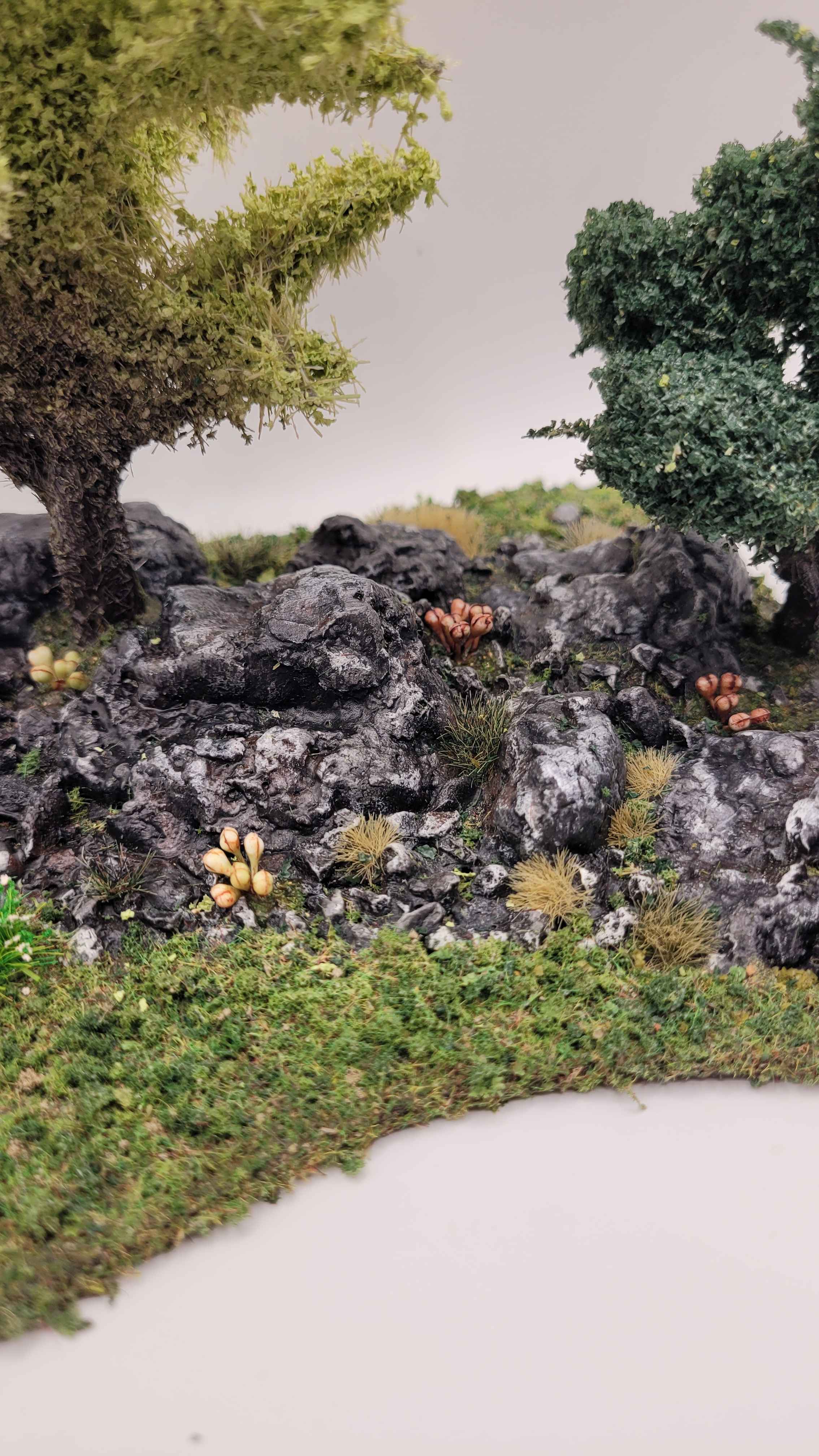 Rocky Highlands Modular Terrain Set | 5piece 28mm Wargaming Scatter Terrain with Trees Ships Free