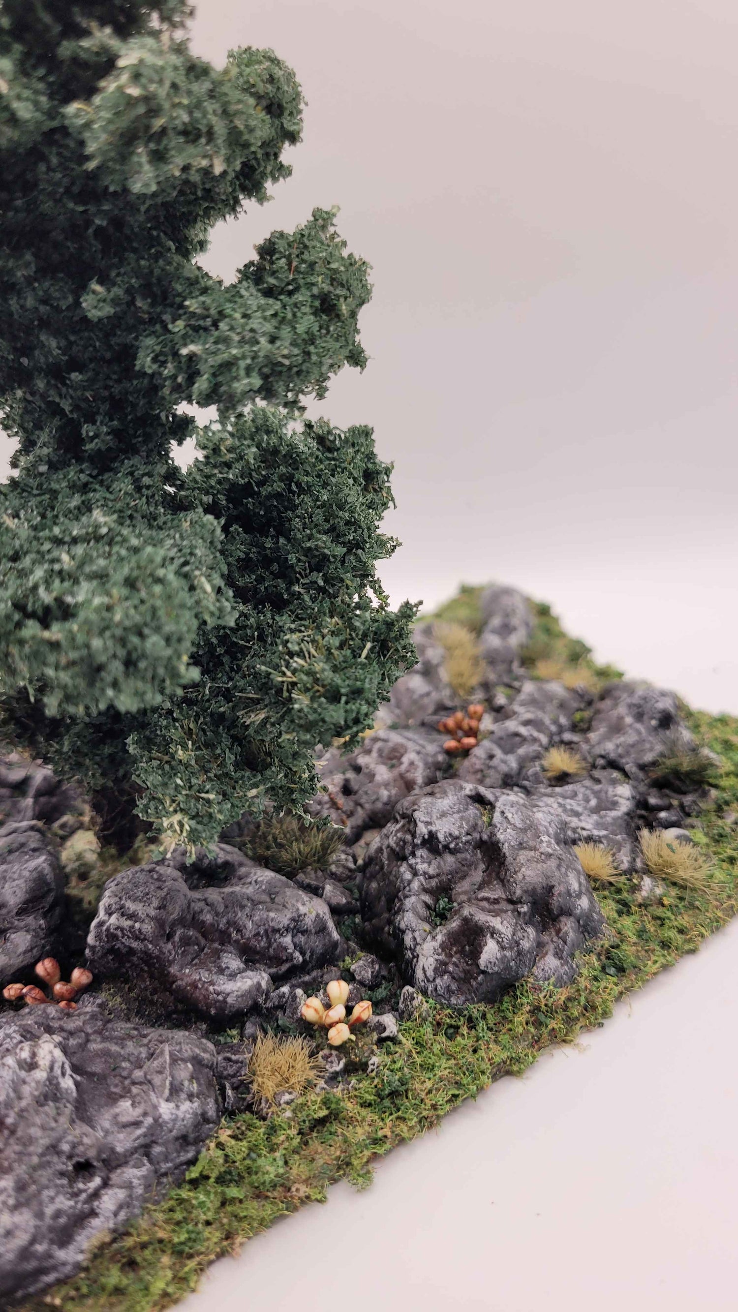 Rocky Highlands Modular Terrain Set | 5piece 28mm Wargaming Scatter Terrain with Trees Ships Free