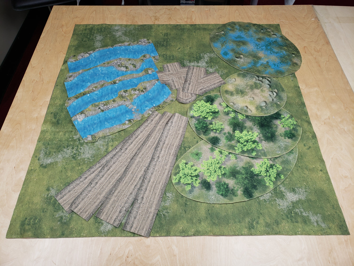 FeltPro™ One-Sheet Battlefield 50"x60" Cut &amp; Play Mat (3&