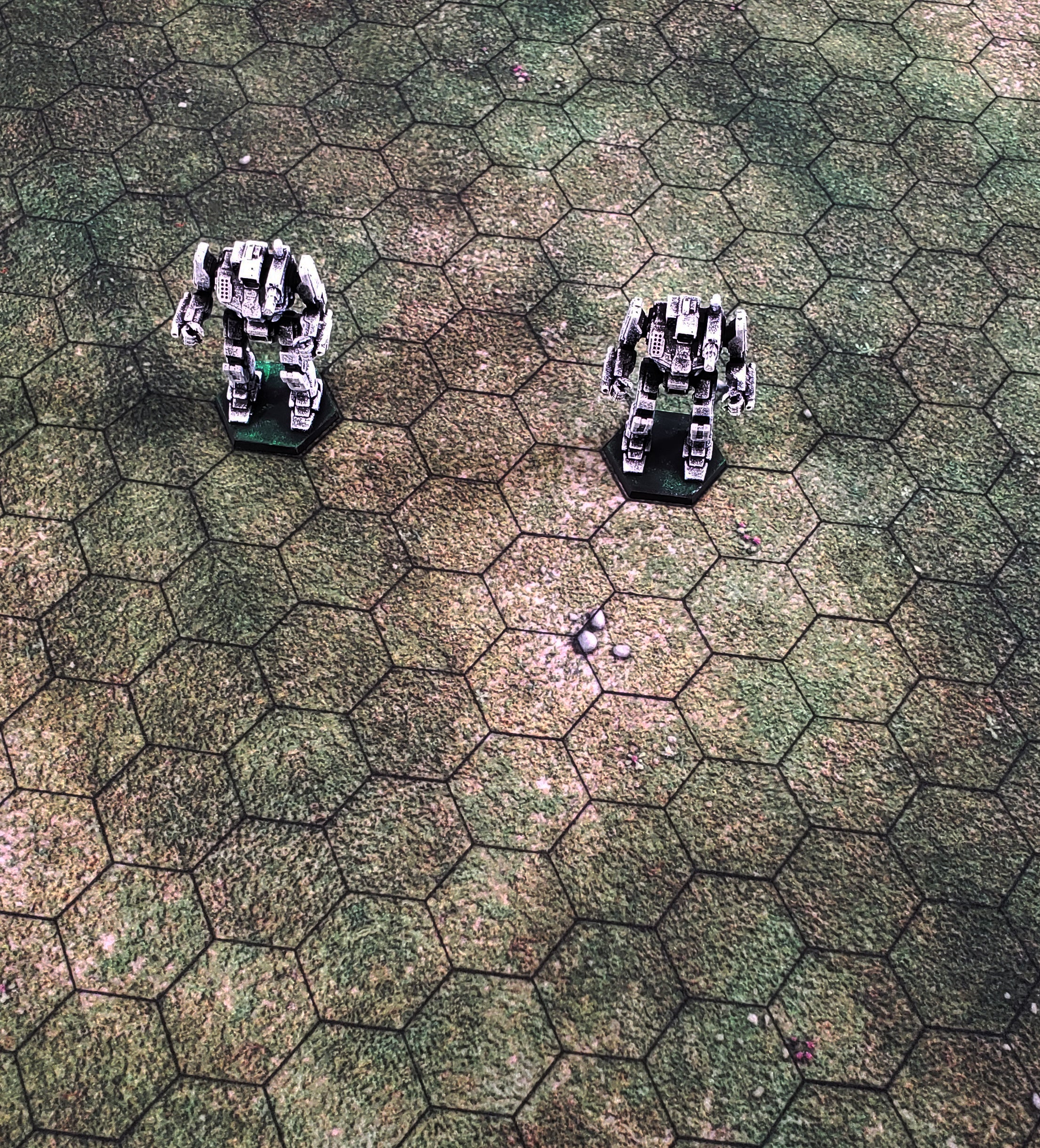 Grasslands Hex Battle Mat — FeltPro™ Cloth