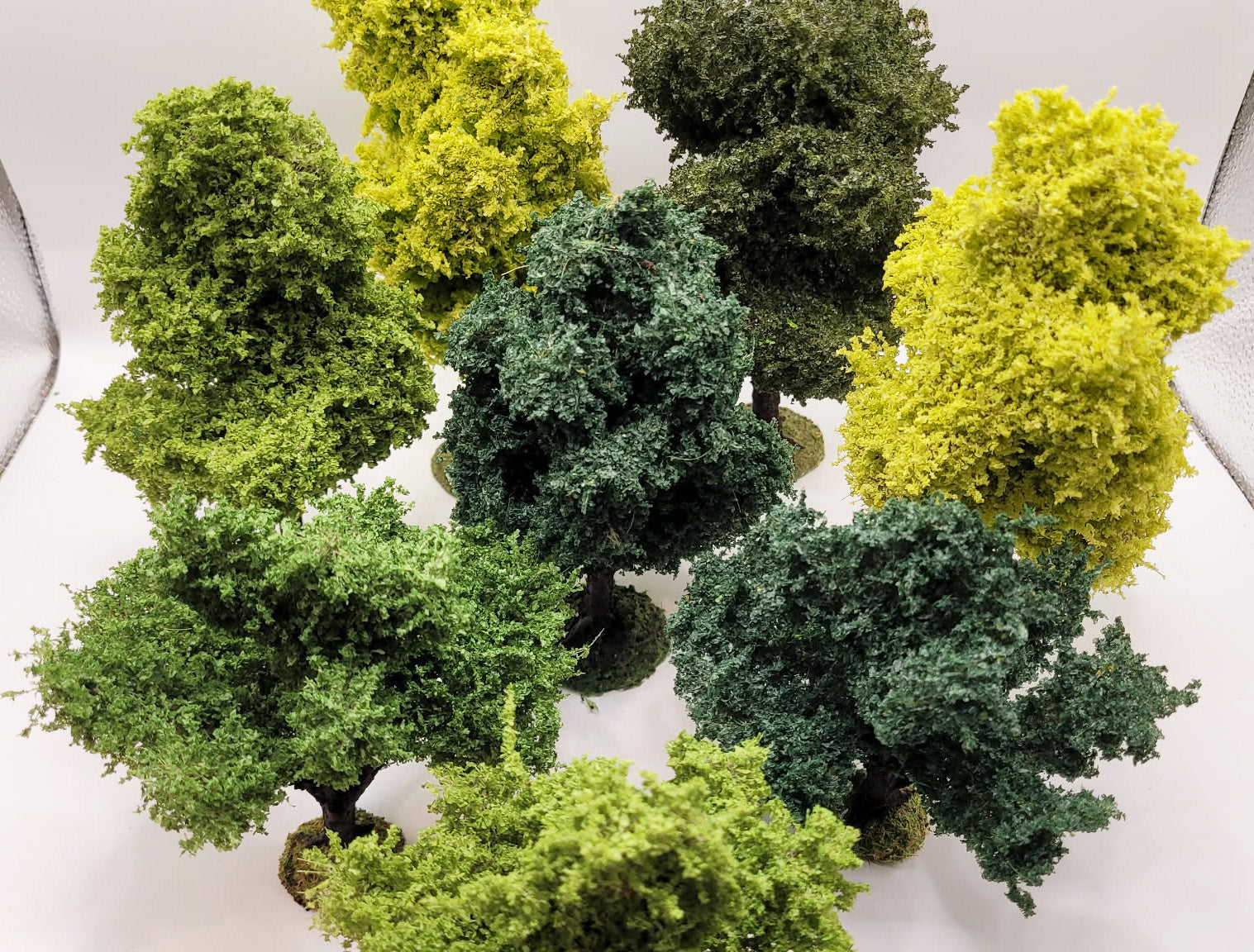 Handmade Wargaming Trees – Set of 8 | Weighted Bases | 28mm / 15mm Tabletop Terrain