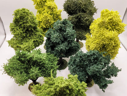 Handmade Wargaming Trees – Set of 8 | Weighted Bases | 28mm / 15mm Tabletop Terrain